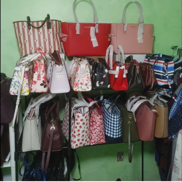 Live show like  flyer to be notified when I go live - Picture 3 of 10